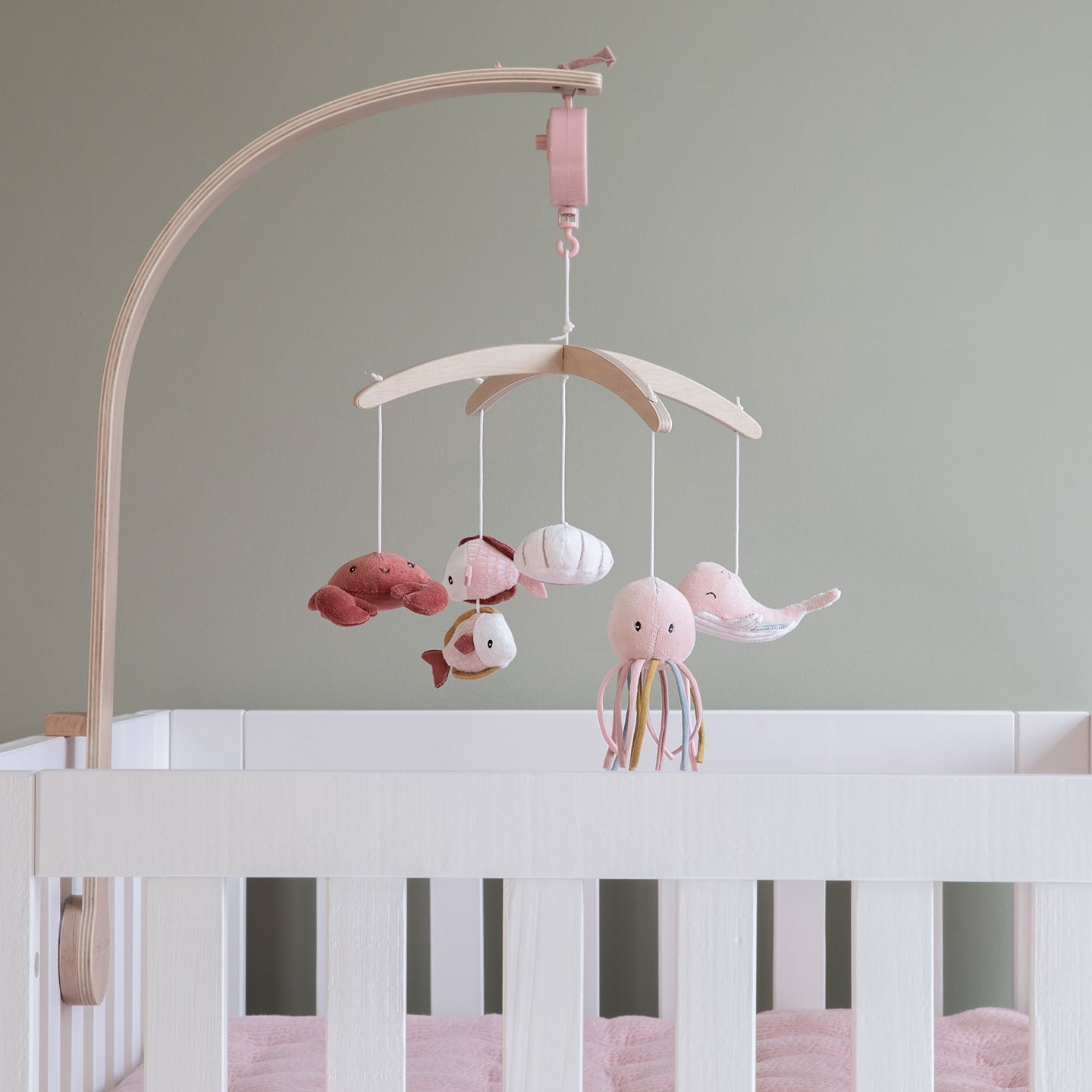 Mobile Musical En Bois Ocean Pink Acheter A Little Dutch Little Dutch